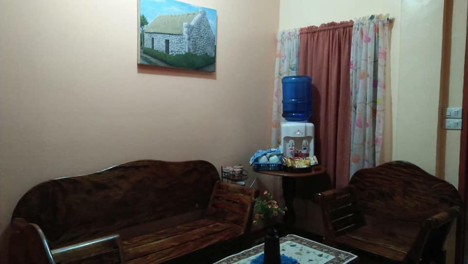 Anvel Homestay Basco Exterior foto